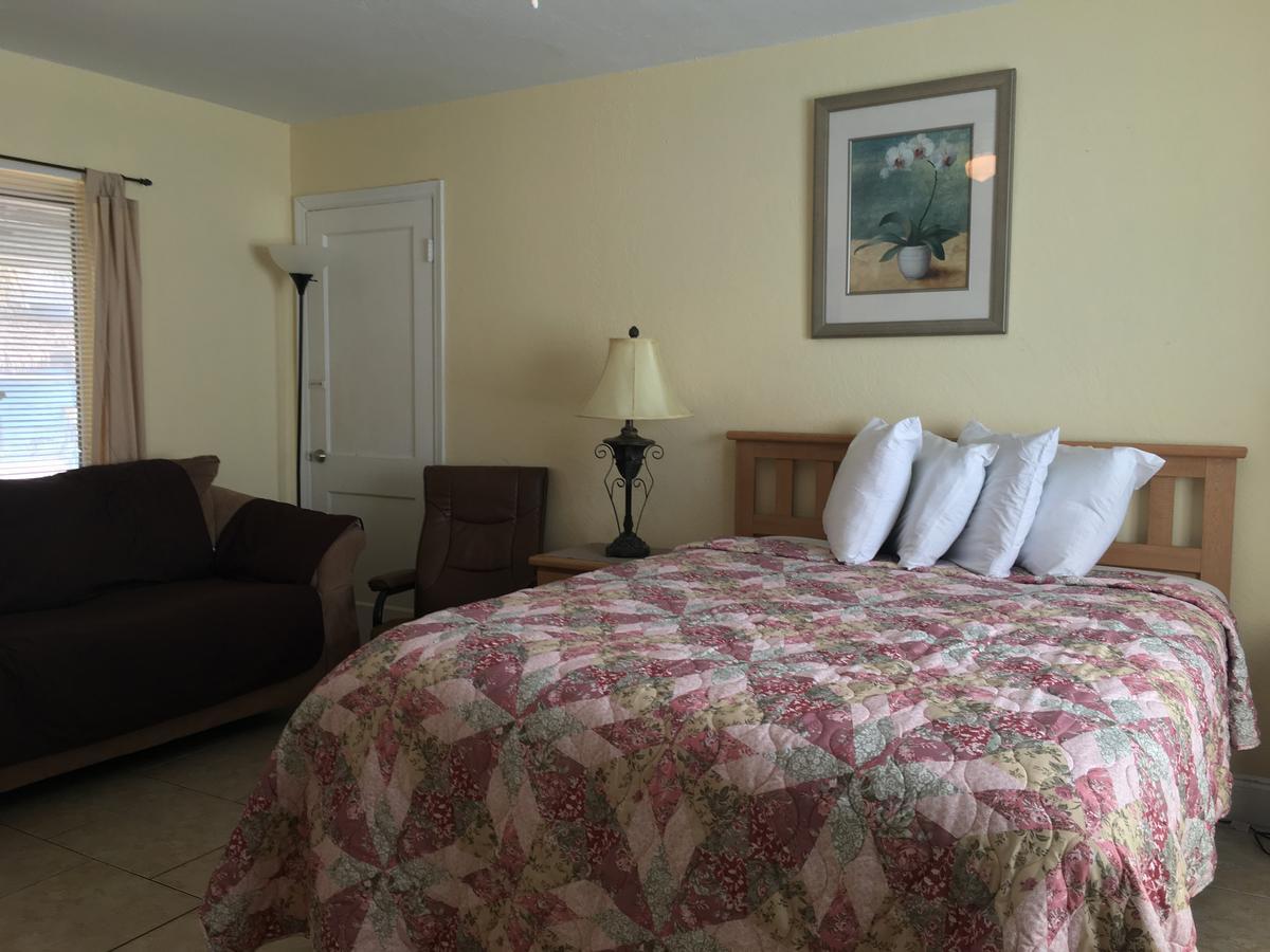 The Caroline Motel Холивуд Екстериор снимка