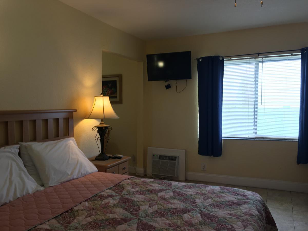 The Caroline Motel Холивуд Екстериор снимка